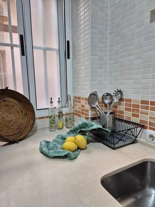 Hostfy Centro San Roman Sevilla Eksteriør bilde
